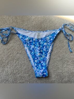 Bright Swimwear Blue Floral Tie-Side String Bikini Bottom Cheeky Medium NWOT
